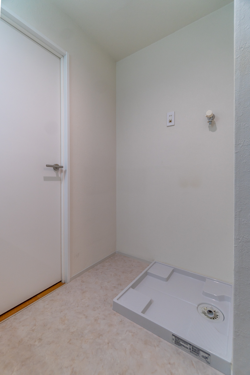 サニタリー空間の洗濯機置場