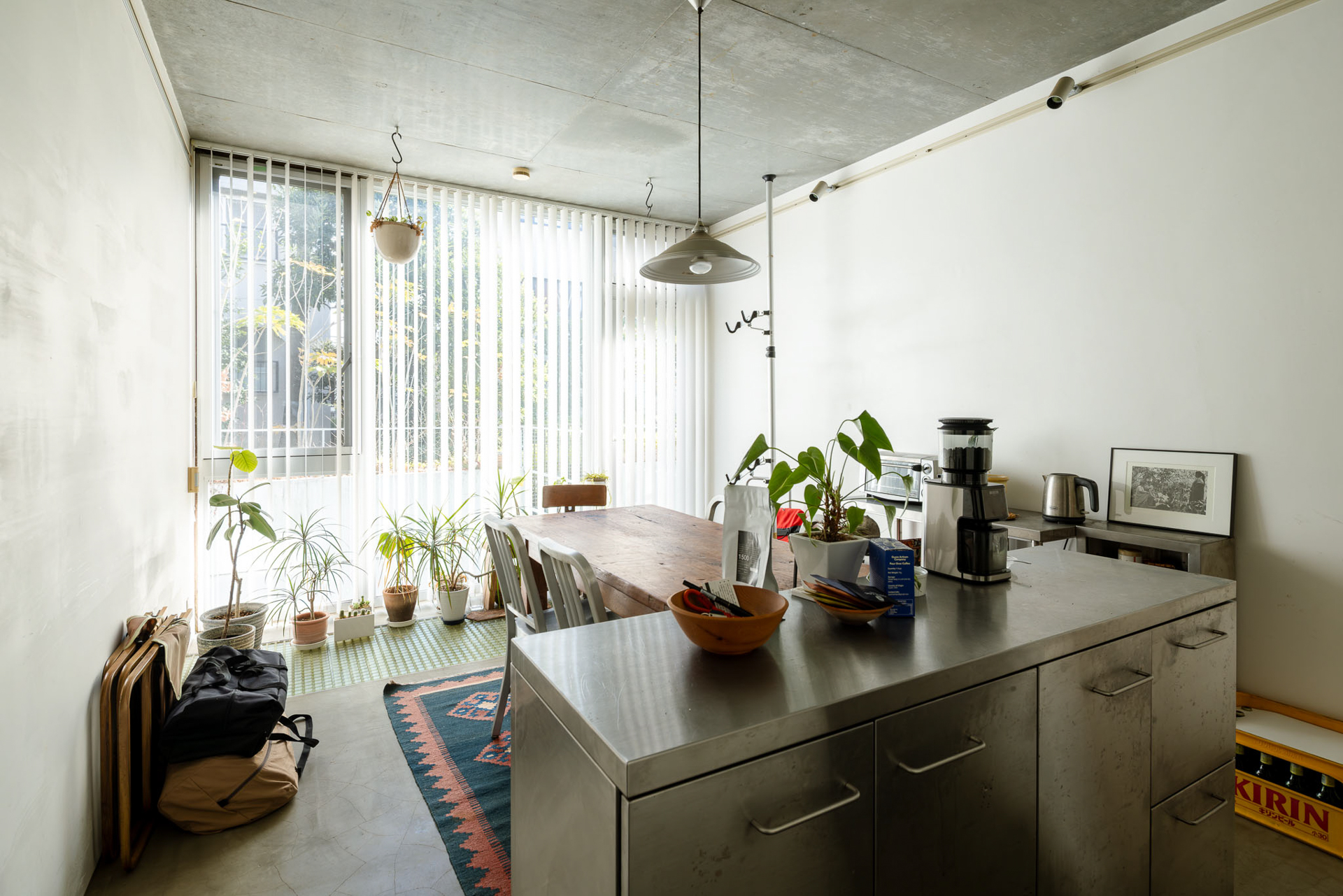 緑道沿いの没入型アトリエ