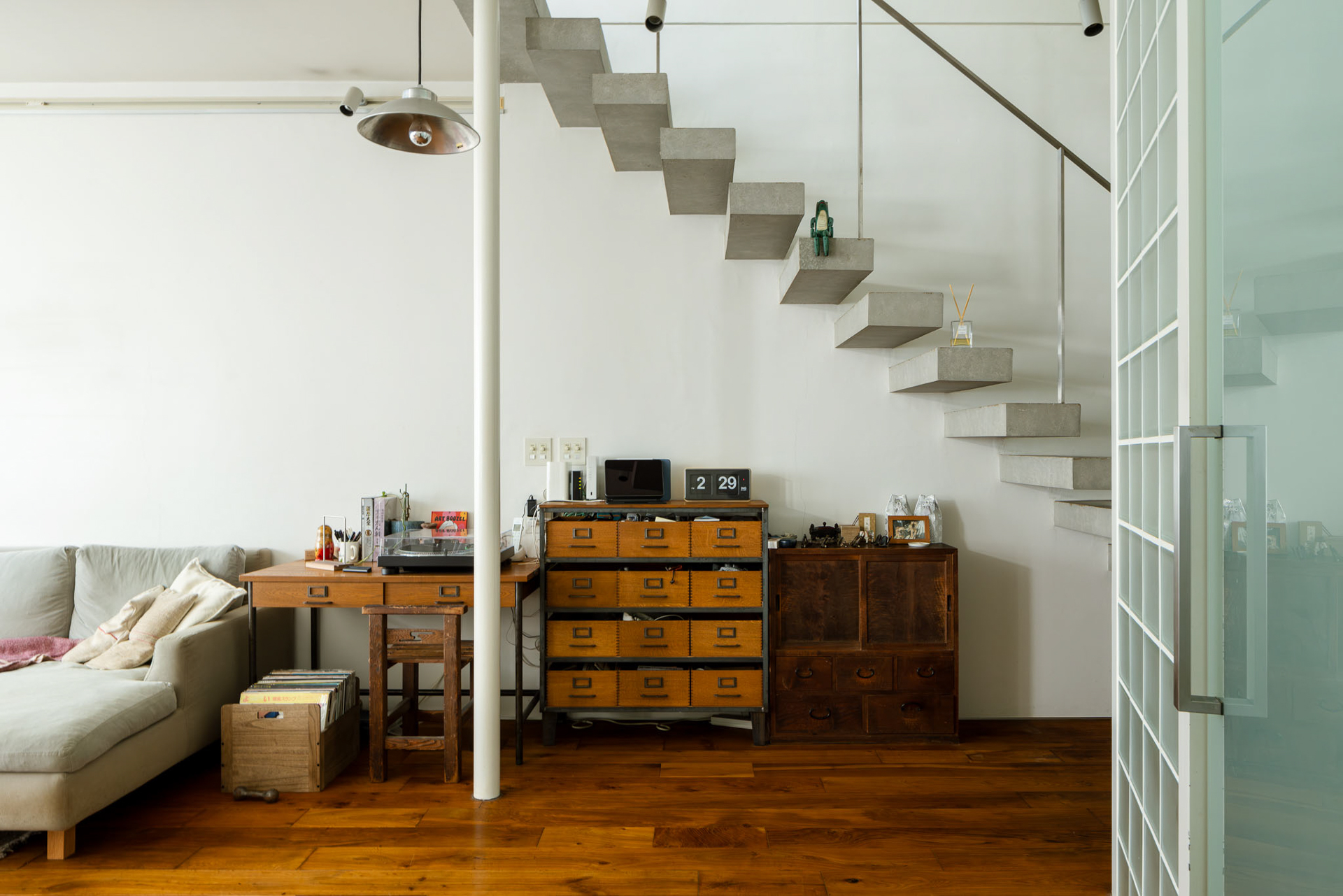 軽やかな階段もいい