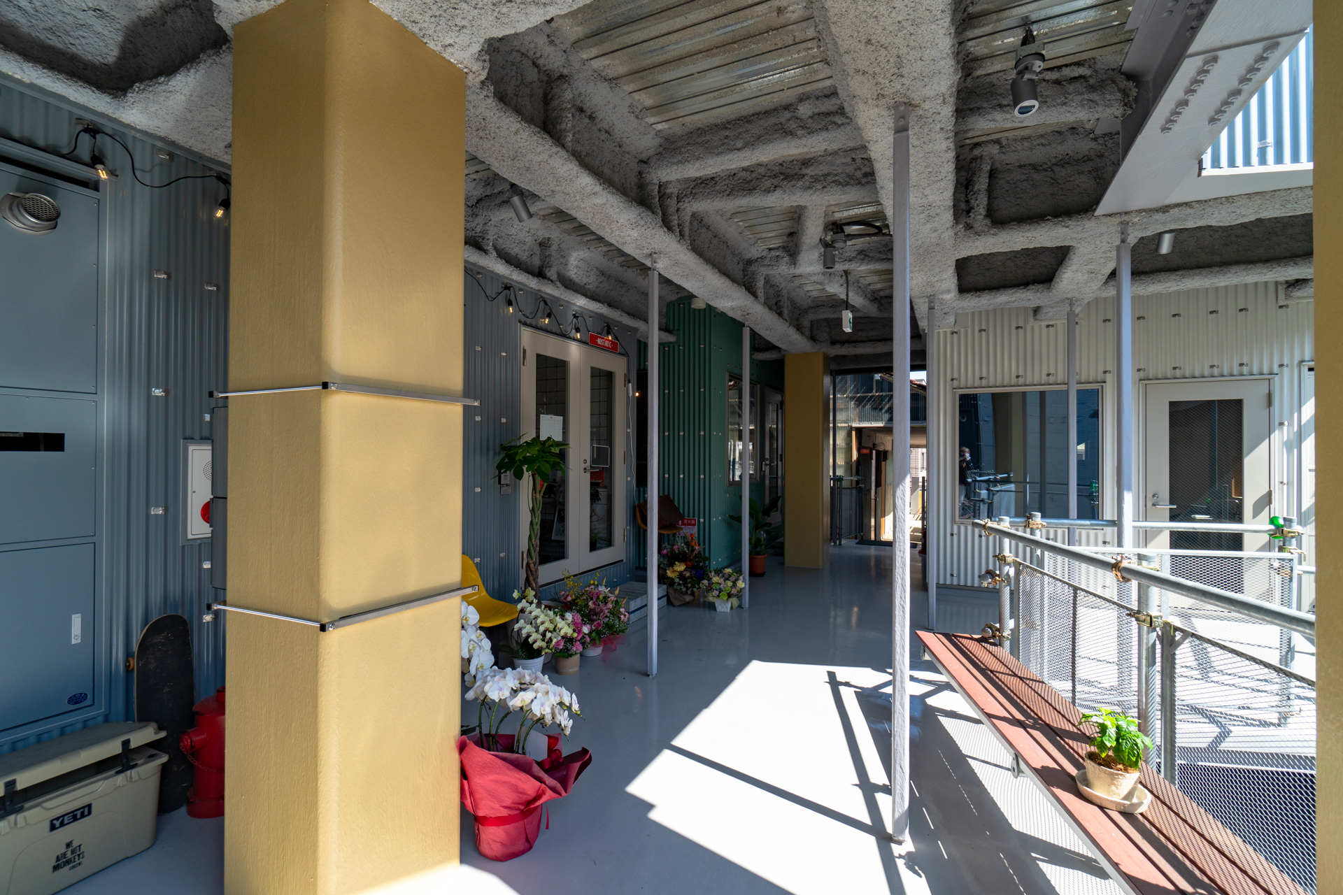 新築棟の2階廊下