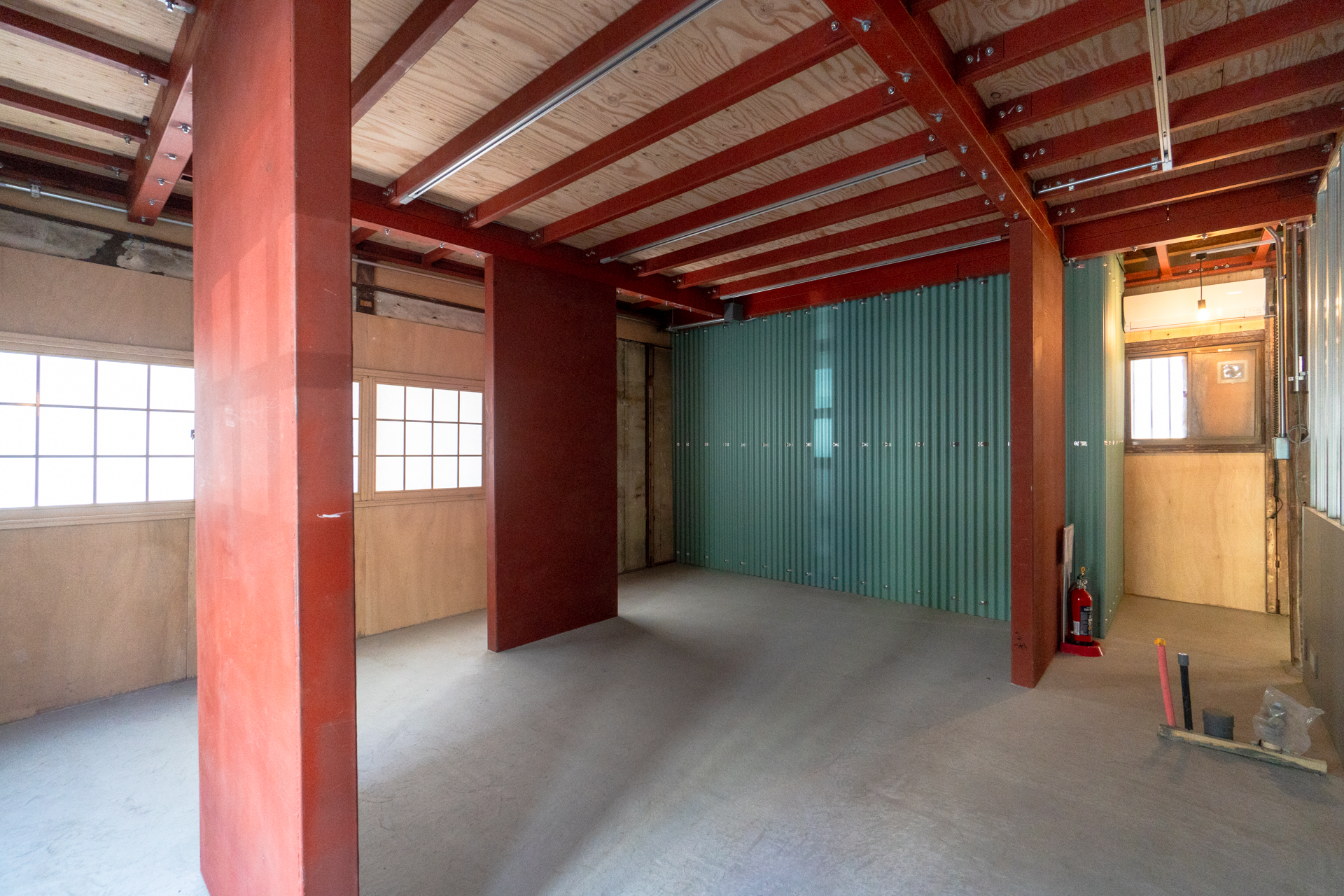 角の鰻屋さん跡地の広い区画（1-7）