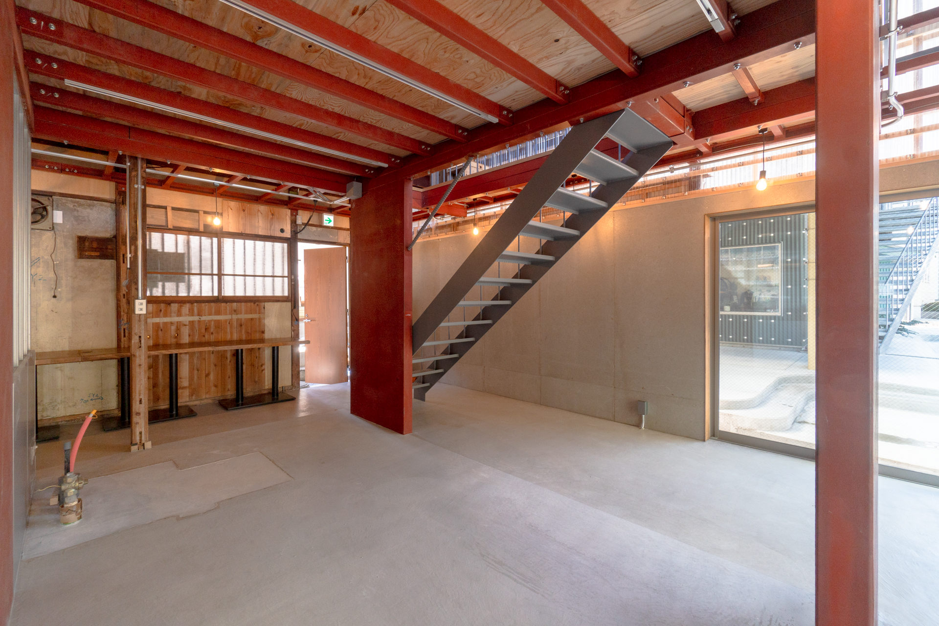 階段部分などは共用部（1-5）