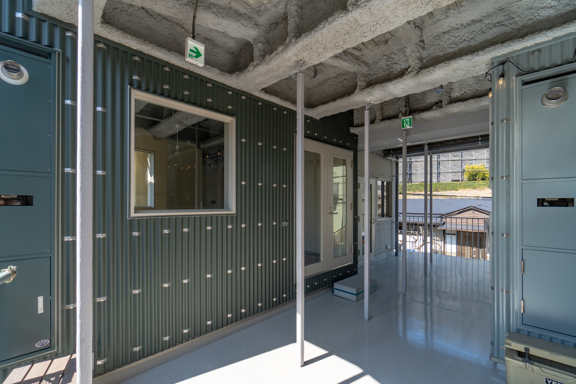 お隣の区画へ（2-2）