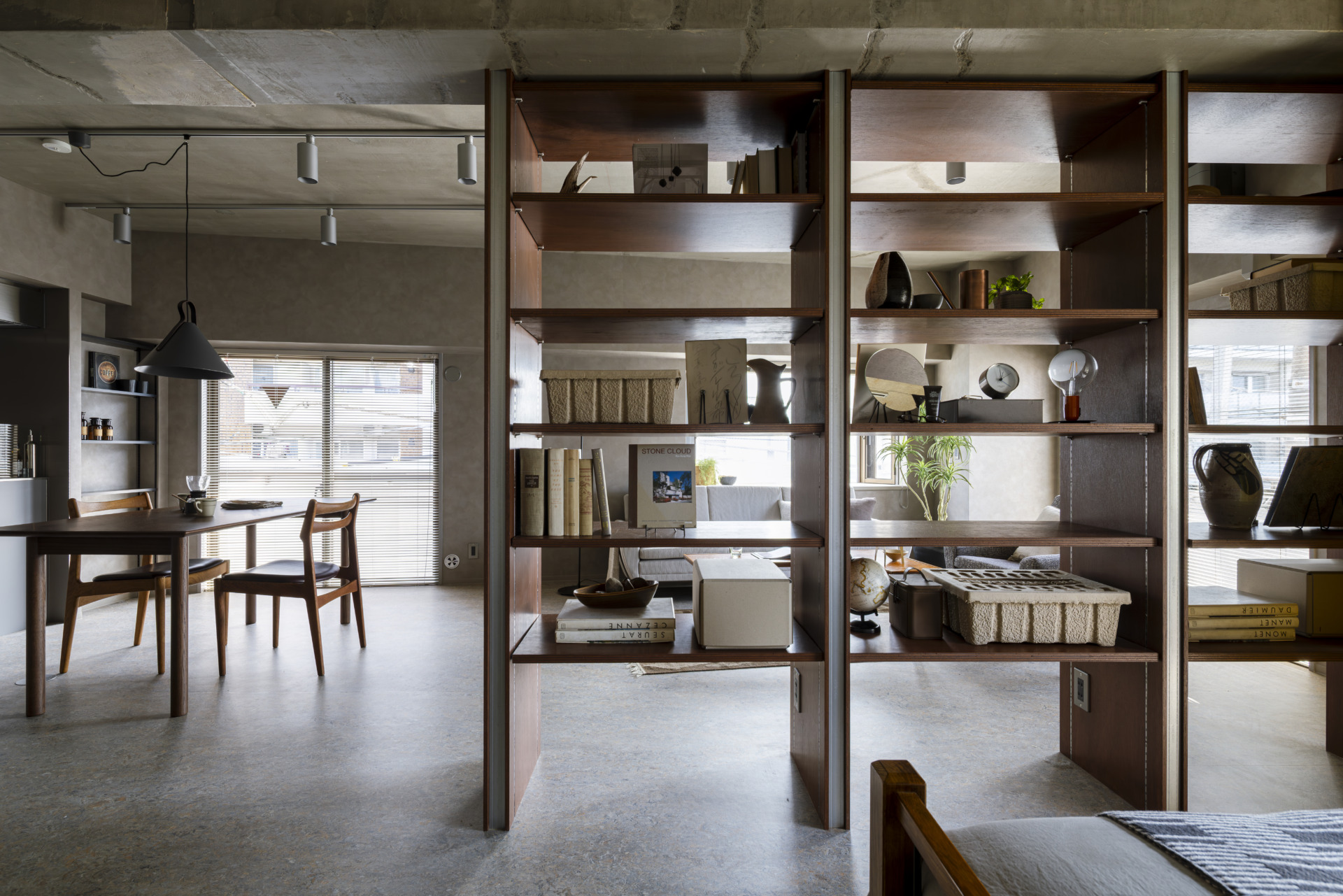 仕切らずに仕切る