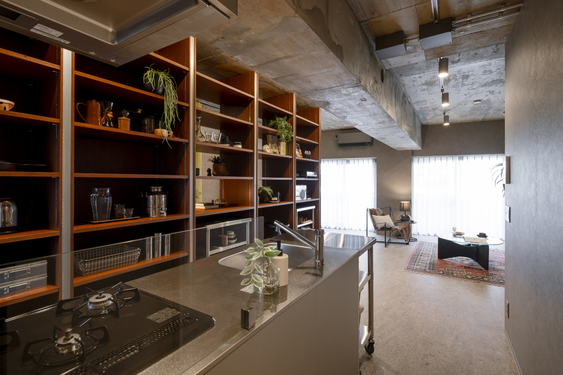 キッチン収納にも困らない（203・303号室）