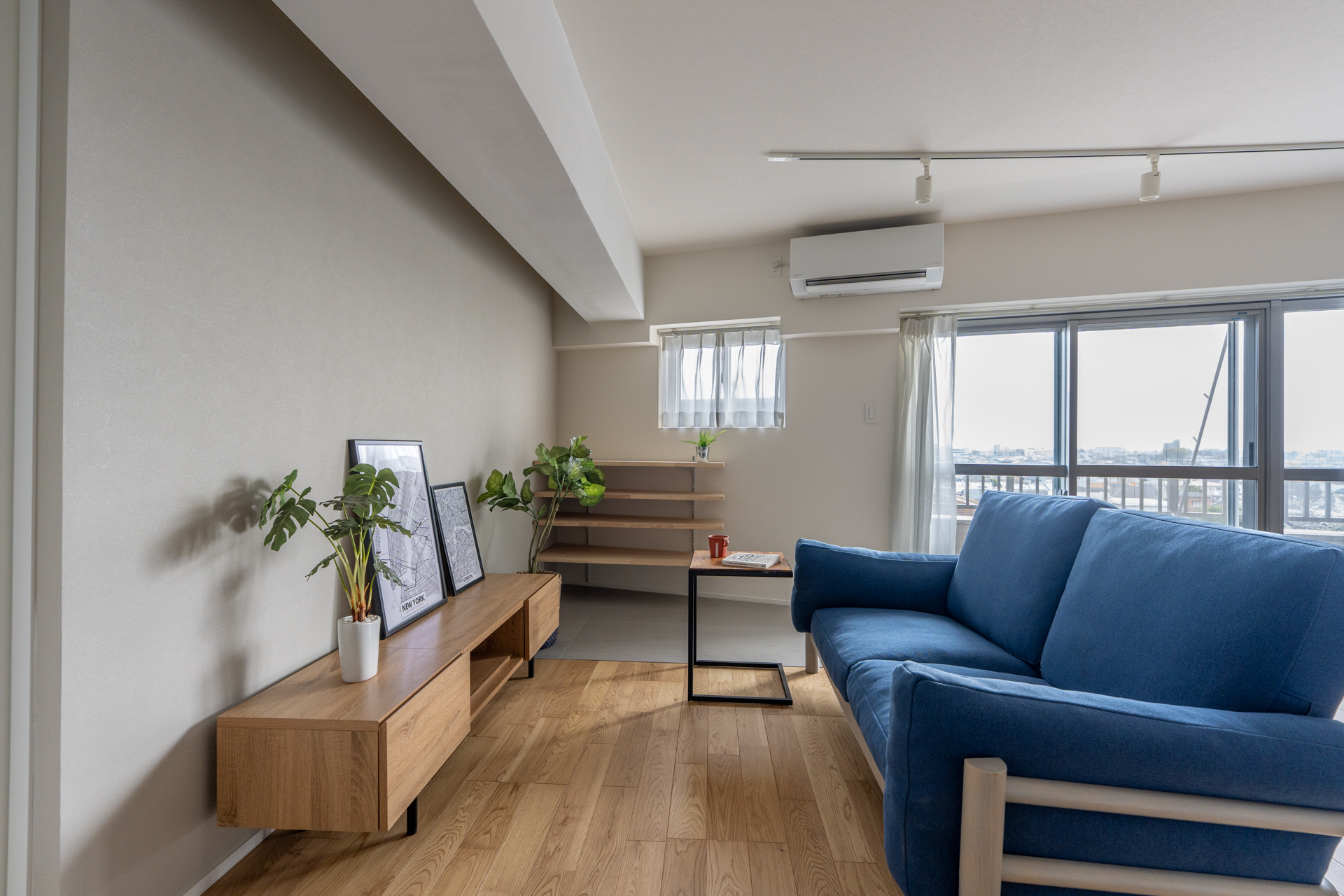 インナーバルコニーとアクセントウオール