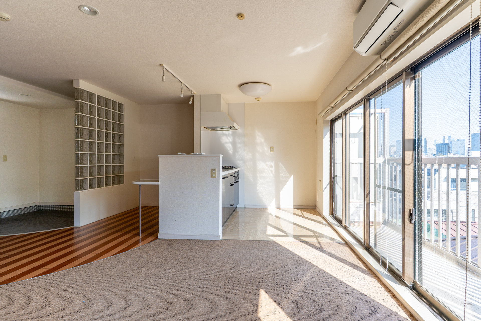 秘密基地を手にいれる