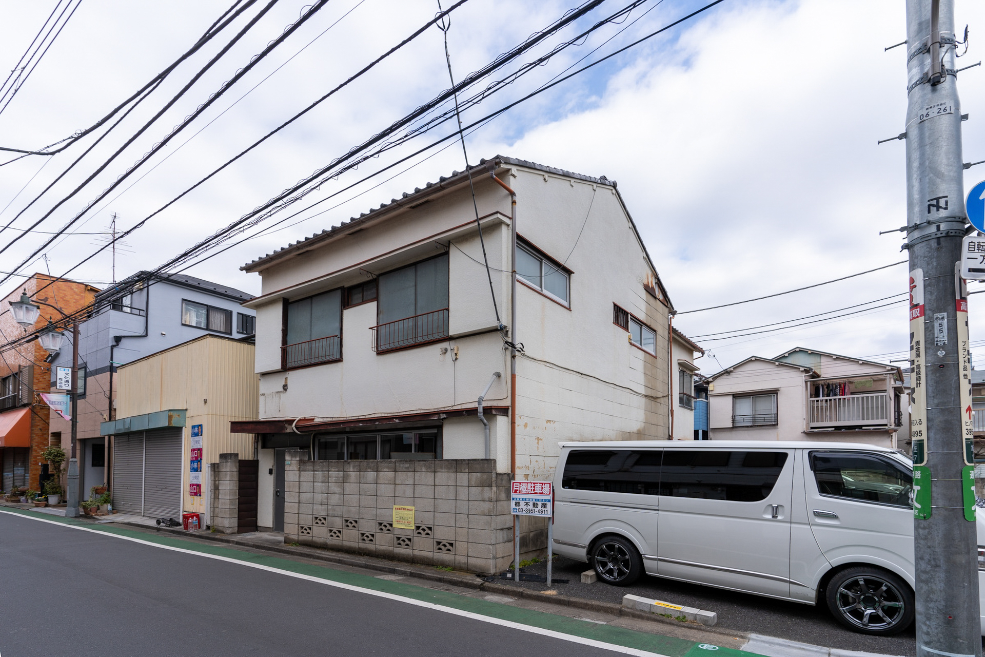 渋くてかわいい外観