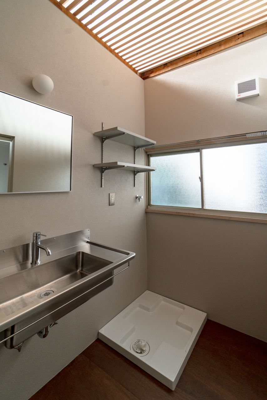 水回りスペースの上部がトップライトに！