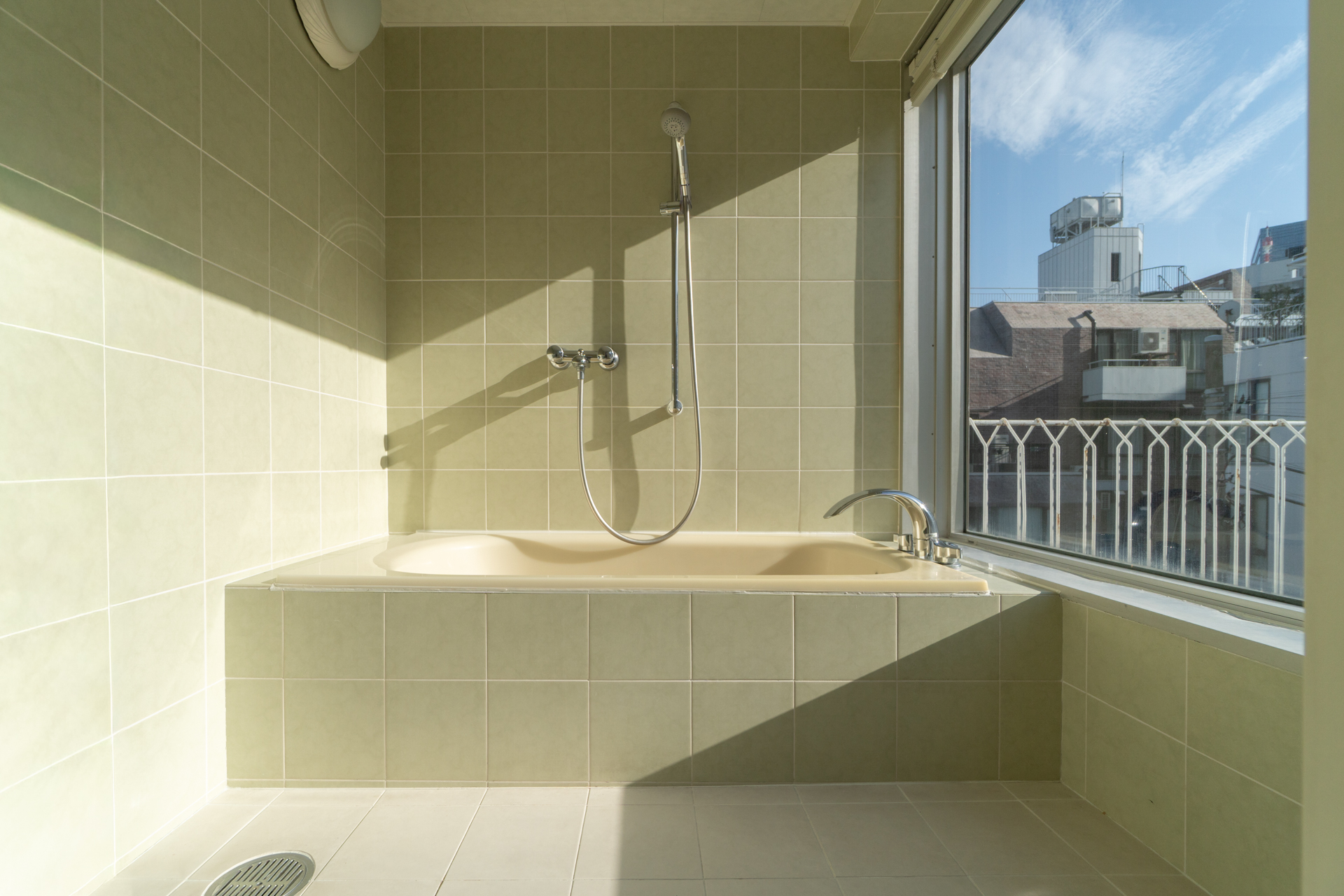 空と向き合うヴィンテージ