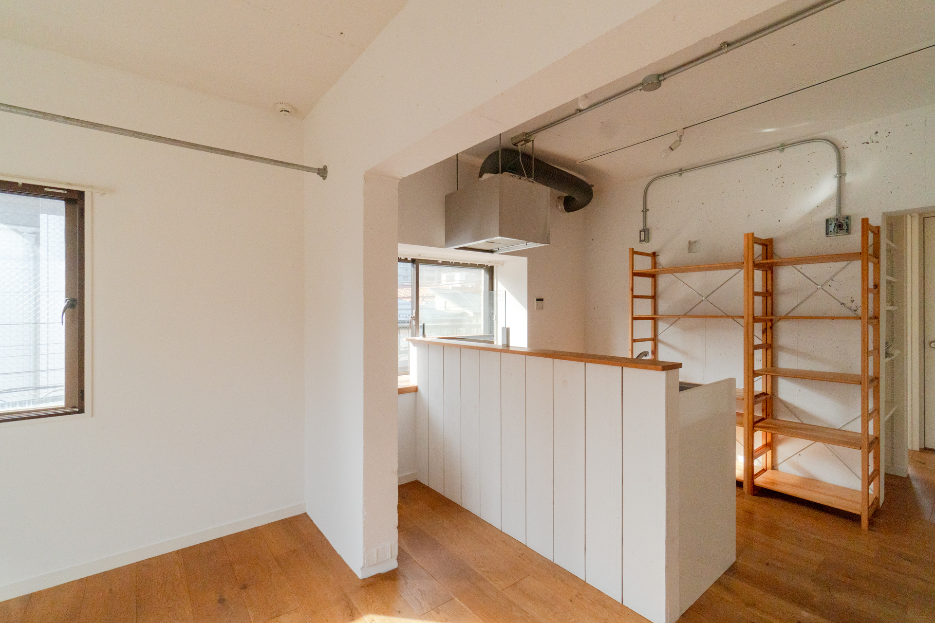 キッチン側へ（301号室）