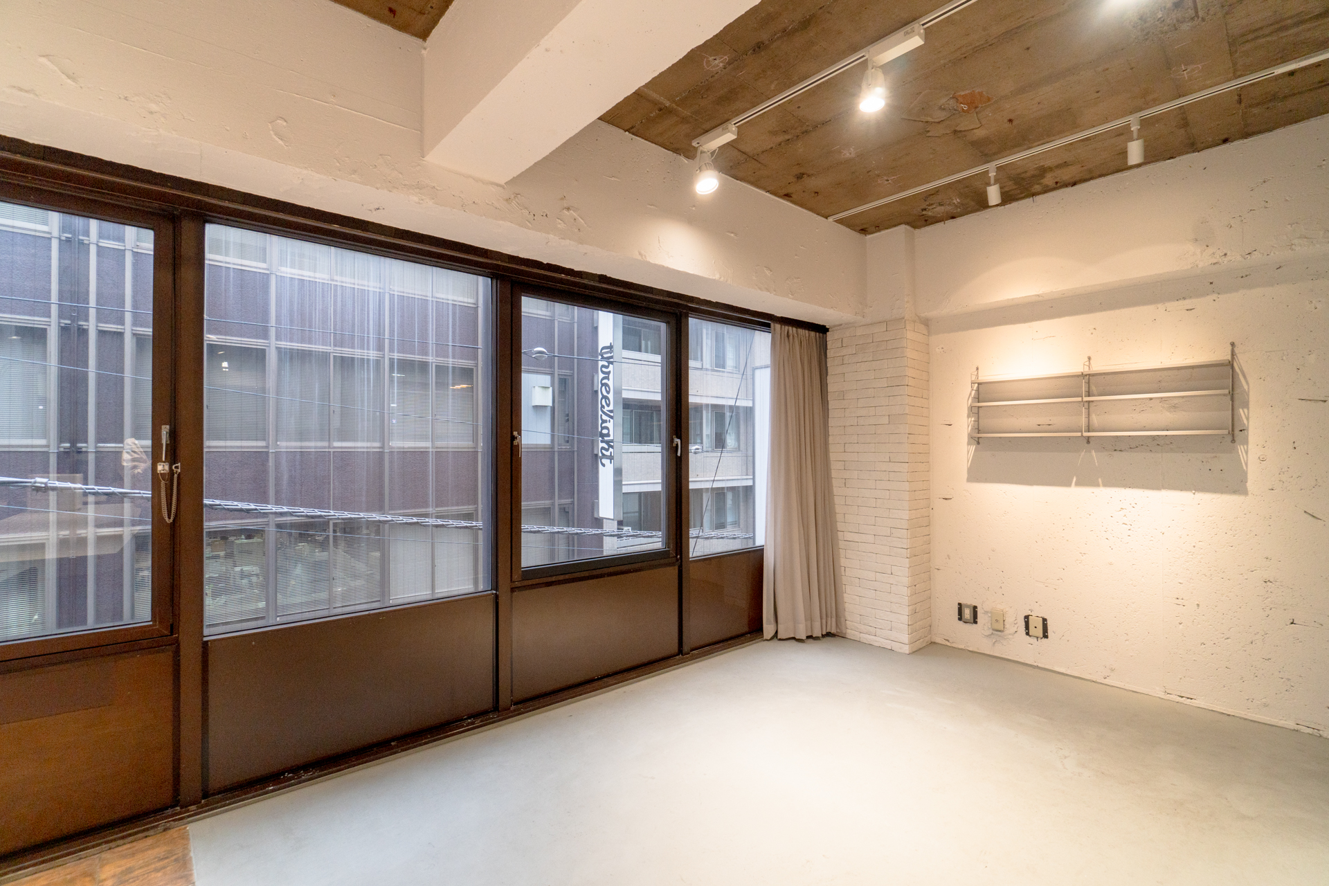 L字のワンルーム