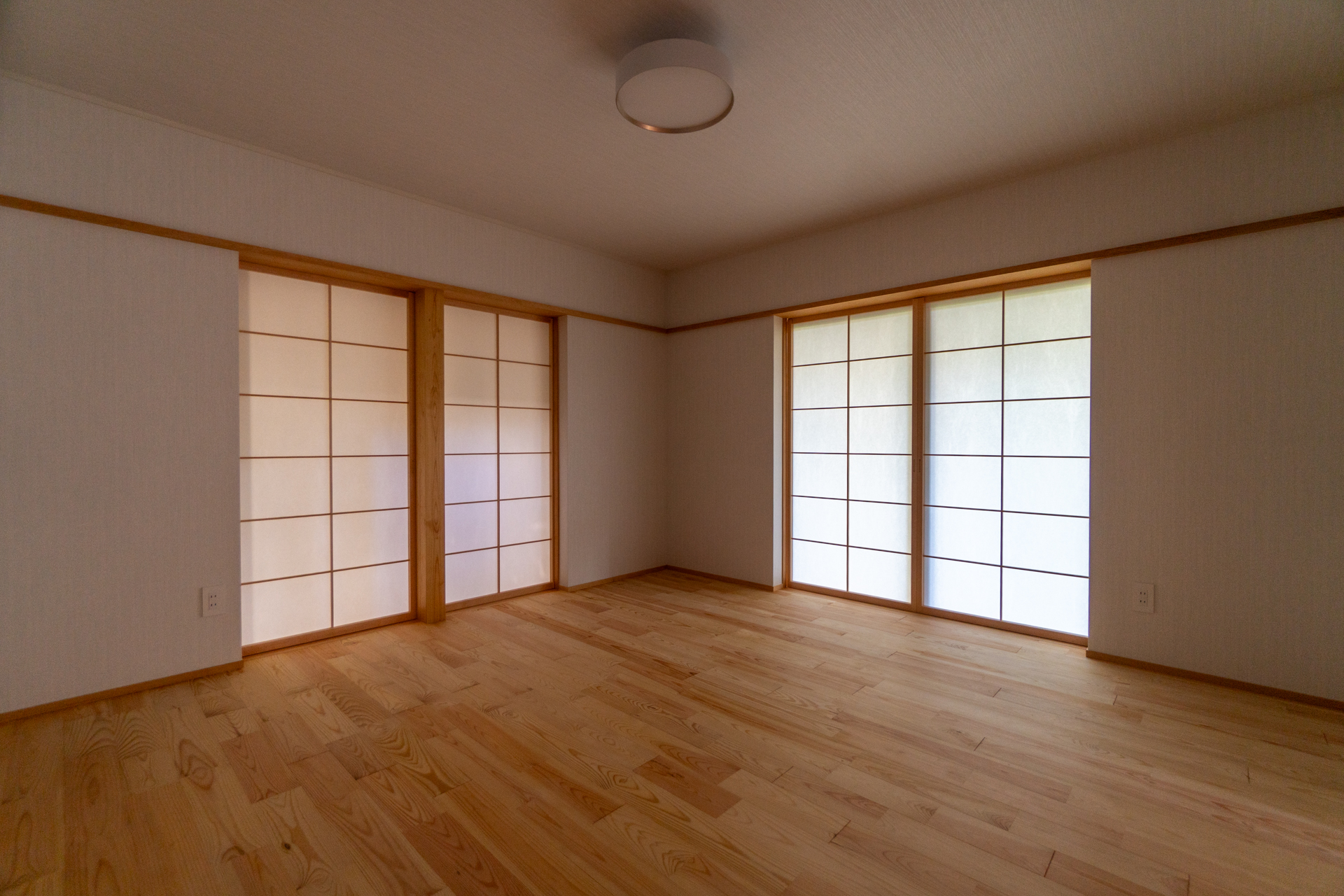 LDK横の居室