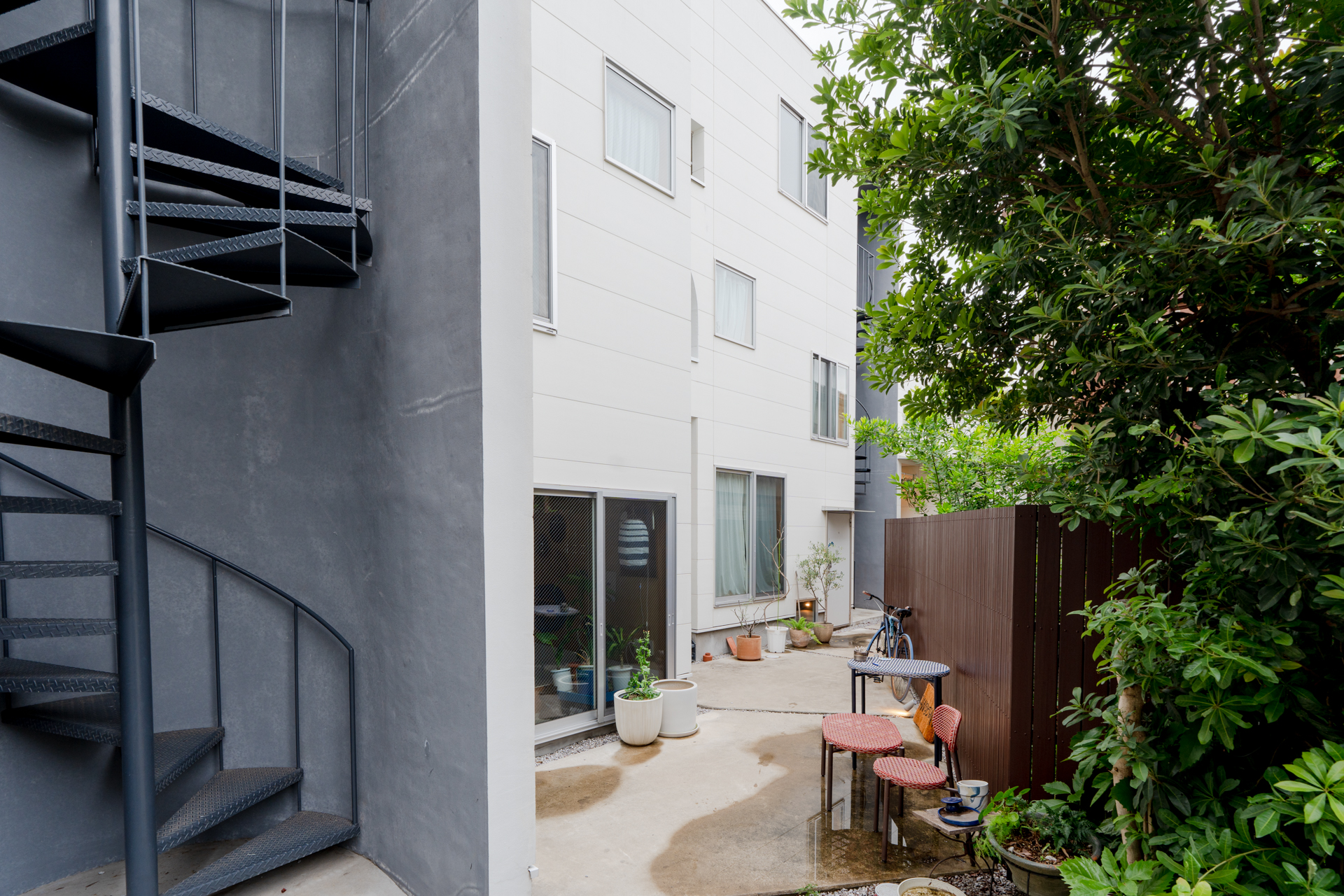 建物は小さな村のよう