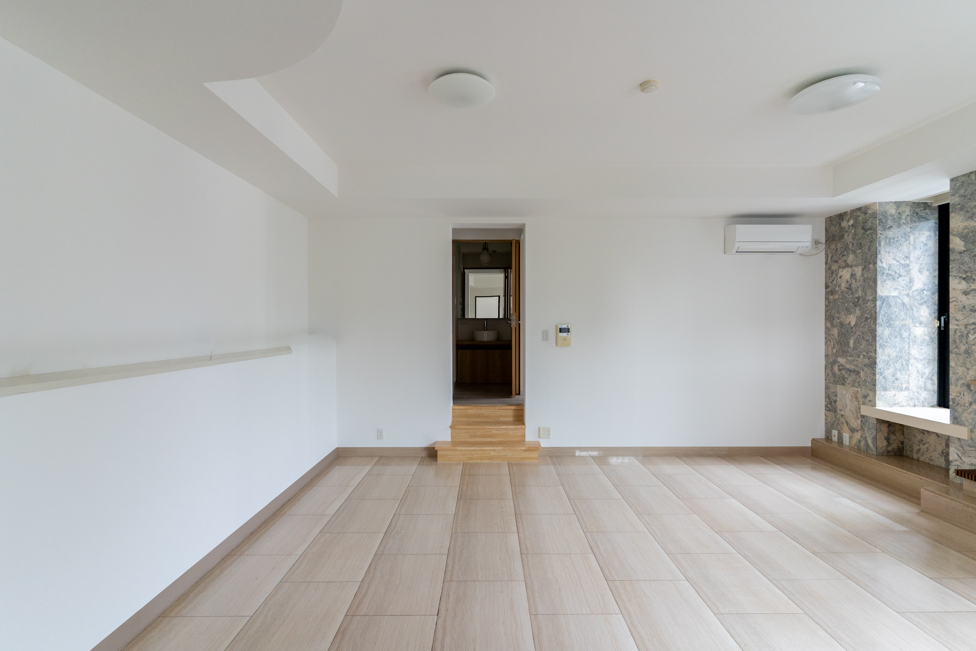 お部屋の中心部分
