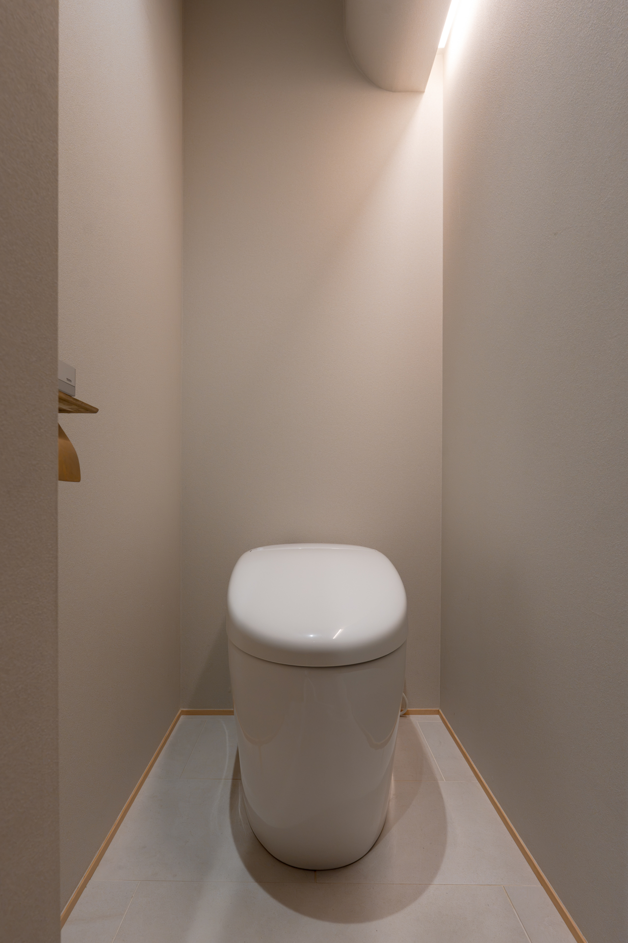 トイレのライティングも綺麗