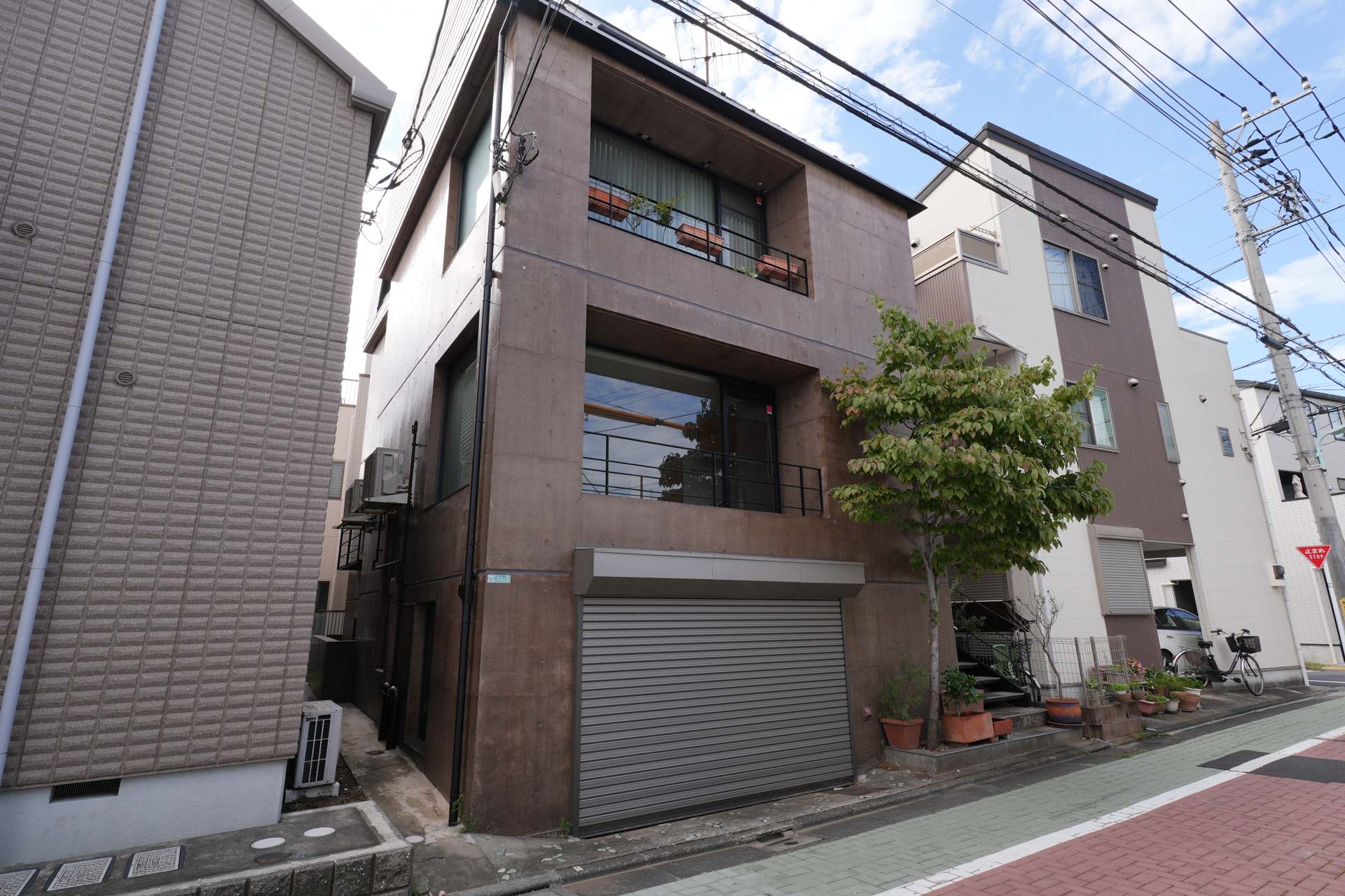 外観(4F建です）