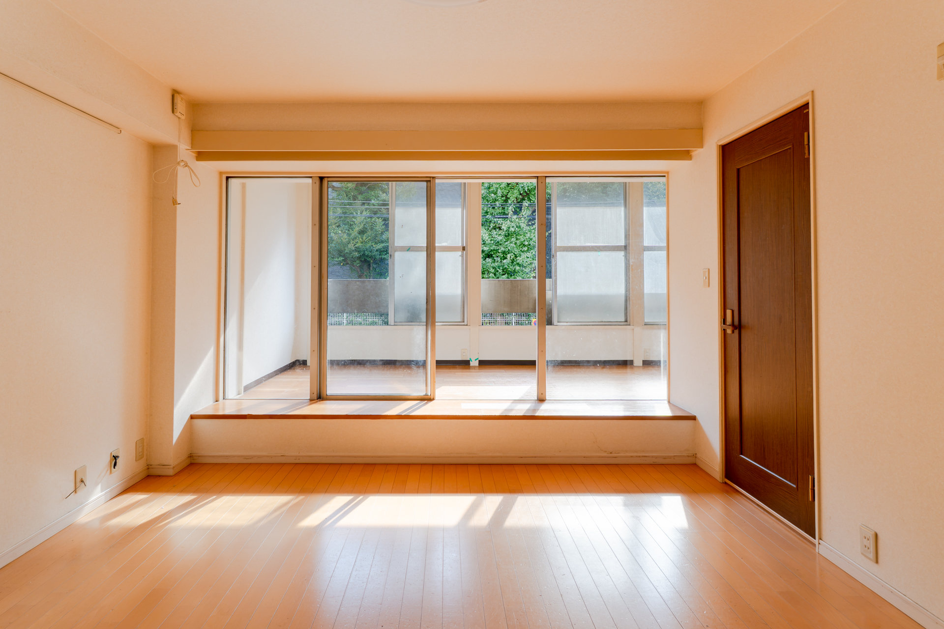 サンルームのあるお部屋です