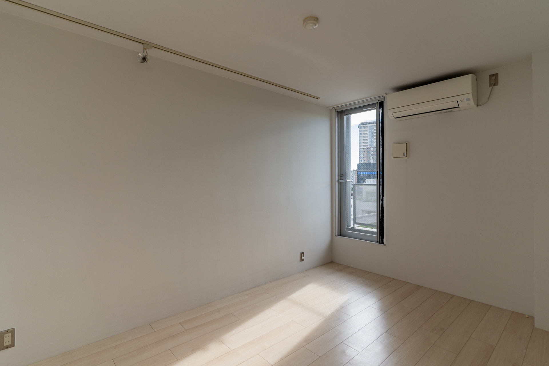 LDK横のお部屋