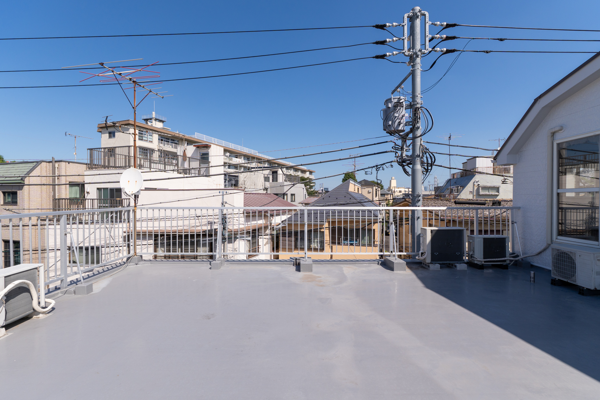 空が近い