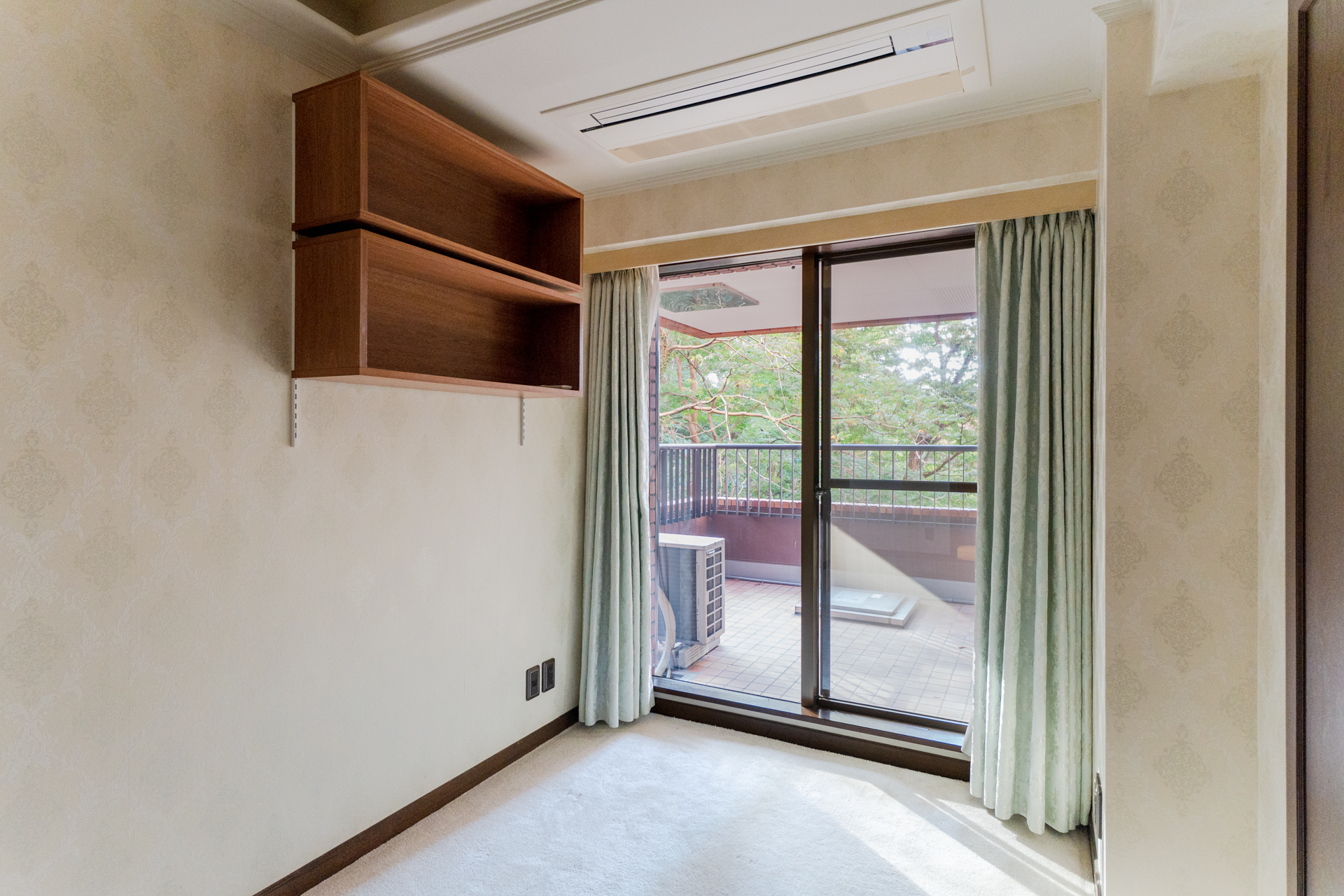 この部屋からも緑
